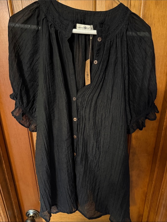 NATURAL LIFE Tops - NATURAL LIFE XL Black Crinkle Button-Front Women's Blouse
